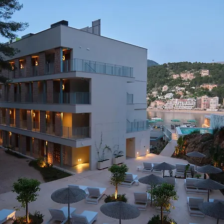 Salino Port Soller 호텔 4*